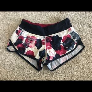 Lululemon Speed Up running shorts